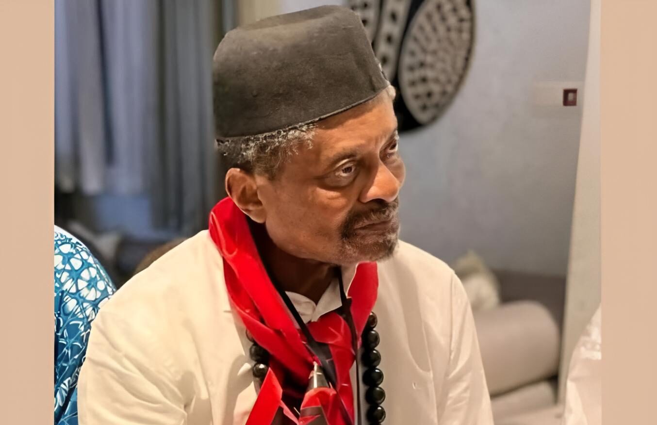 Banda Kani dénonce des « charognards » autour des obsèques d'Anicet Ekanè
