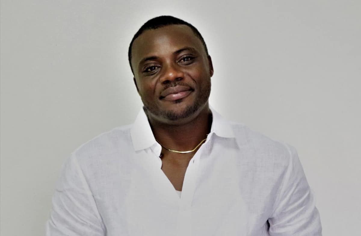 Le journaliste Arnaud Nguefack s'éteint à Yaoundé : Hommage à un talent "à l'état pur"