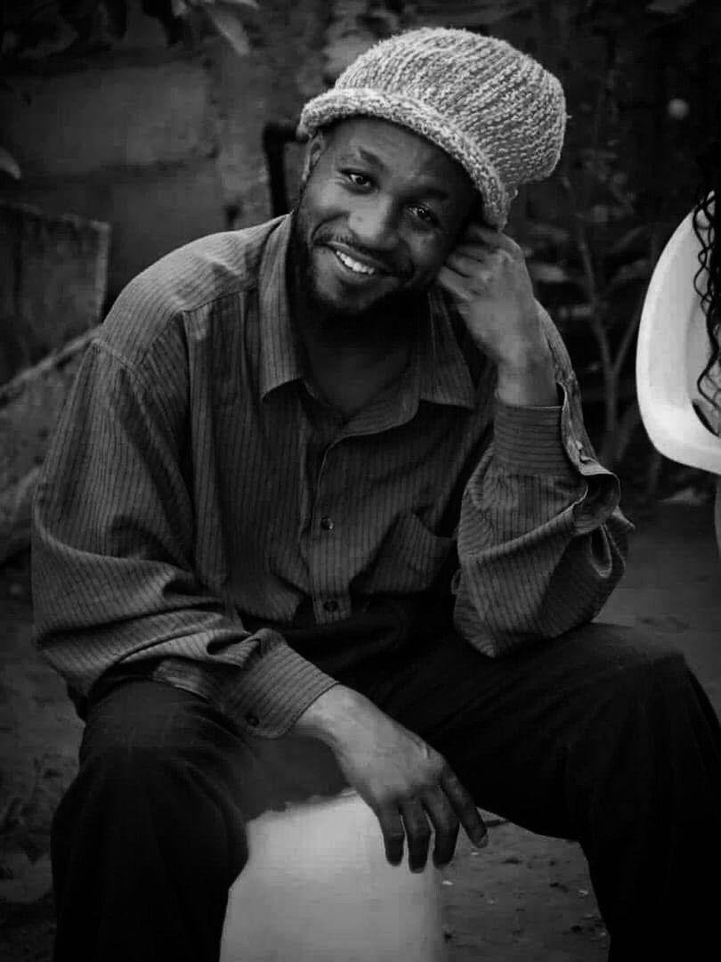 Le monde de l'humour camerounais en deuil : décès du comédien Mouta Penda à Douala