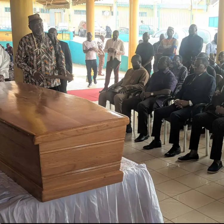 Cameroun : Anicet Ekane prévoyait sa mort en détention, selon Henriette Ekwe