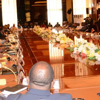 Ministres fantômes au Cameroun : le silence comme stratégie de survie politique