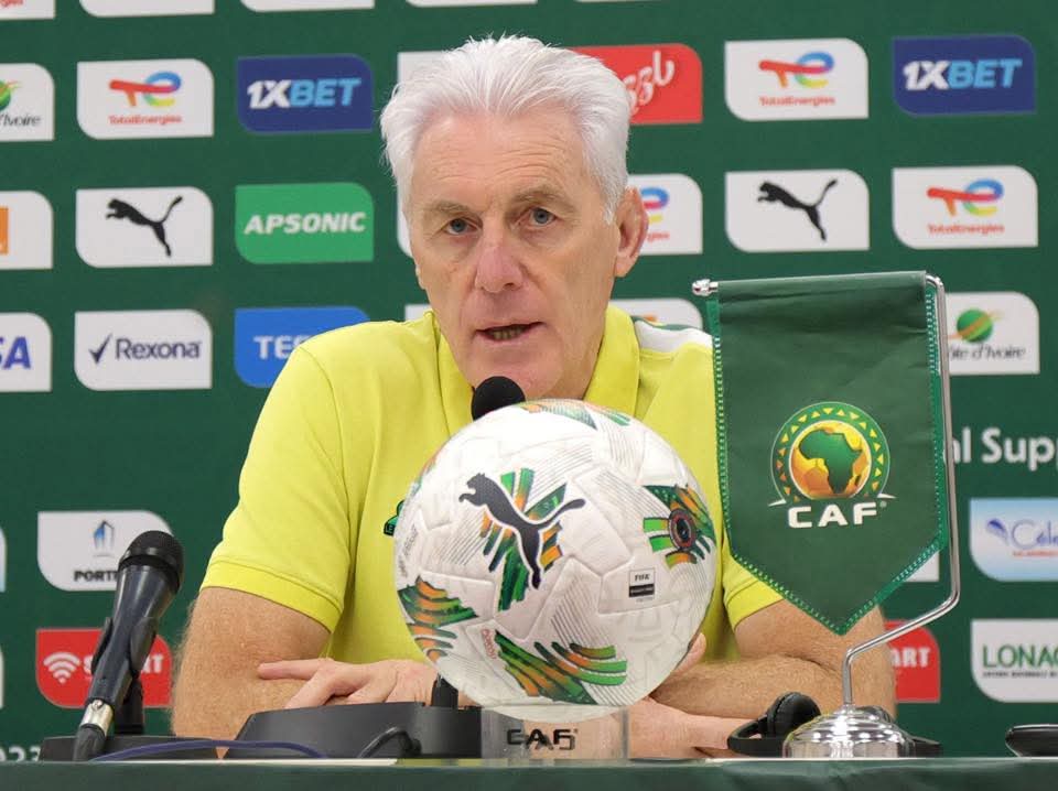 Hugo Broos réagit au retrait du titre de la CAN 2025 au Sénégal : « si tu quittes le terrain, c’est un forfait »