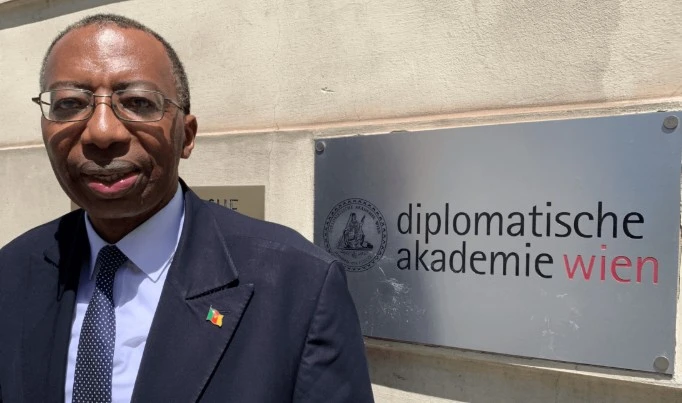 Le Pr Pondi alerte l'ENAM sur la souveraineté africaine face aux enjeux numériques et économiques