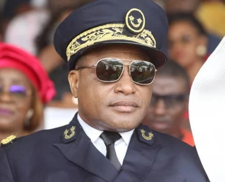 Douala : Le préfet du Wouri, Mvogo Sylyac, devant la justice pour escroquerie
