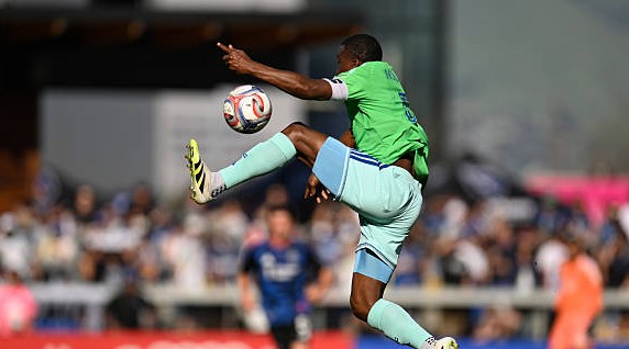 MLS : Nouhou Tolo mène les Sounders de Seattle à la victoire contre les Earthquakes de San José